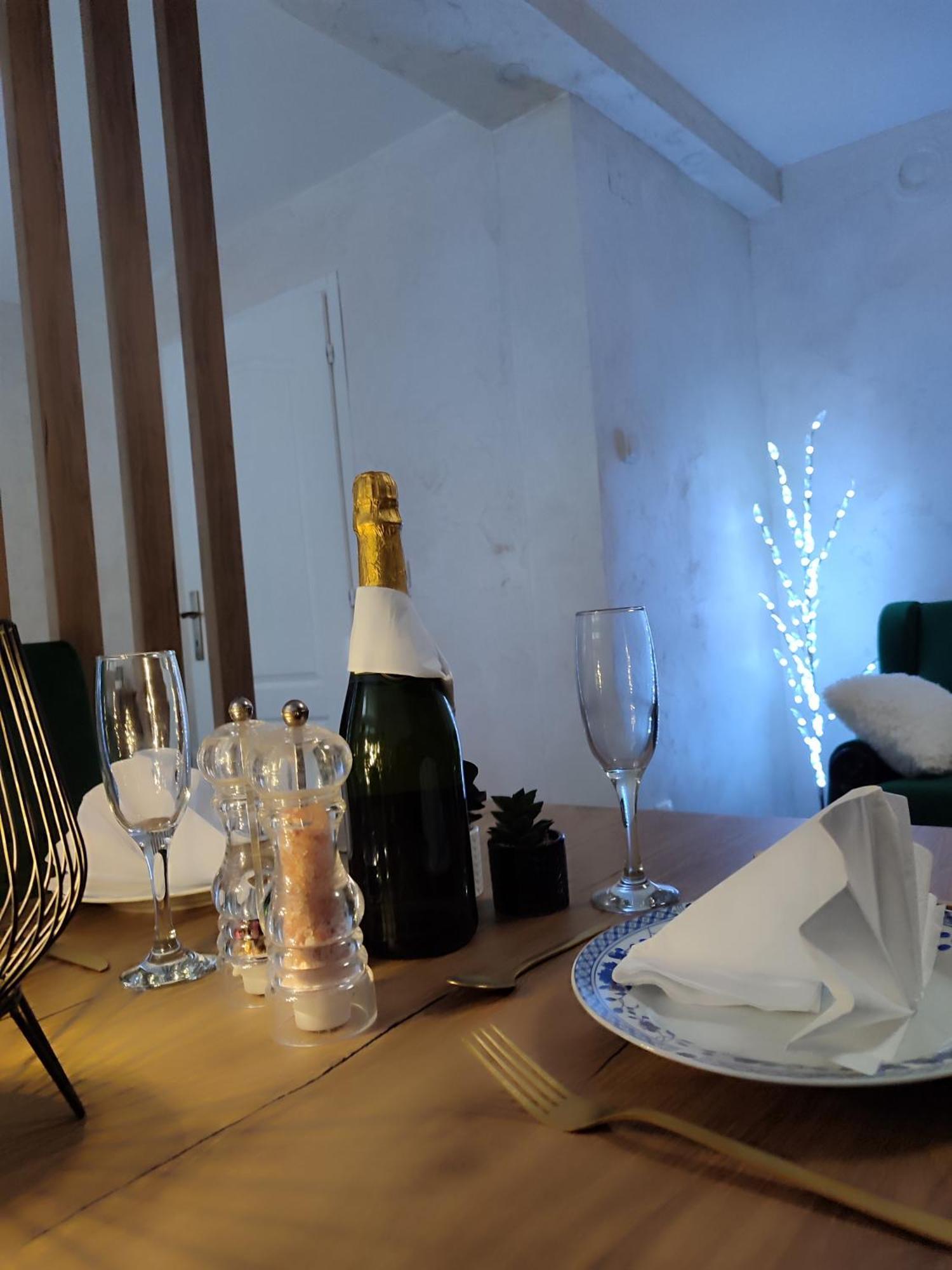 Studio Apartman Free Parking Rubikon Belgrad Cameră foto
